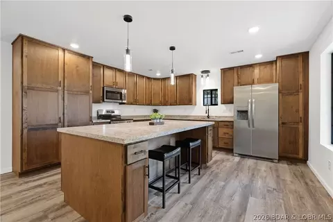 Kitchen - 21264 Lavender Rd, Barnett, MO 65011 photo 2 of 6