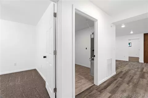 Entry Way - 21264 Lavender Rd, Barnett, MO 65011 photo 2 of 4