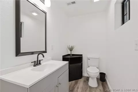 Bath - 21264 Lavender Rd, Barnett, MO 65011 photo 1 of 3