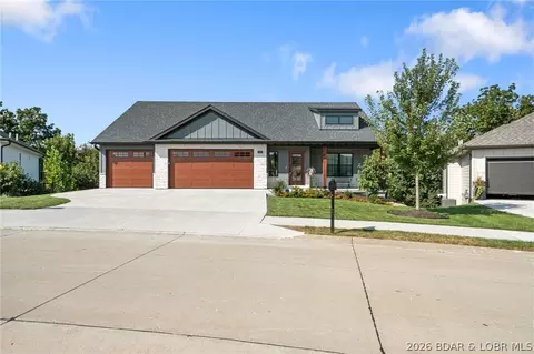 Exterior - 920 Engle Dr, Columbia, MO 65203 photo 3 of 13
