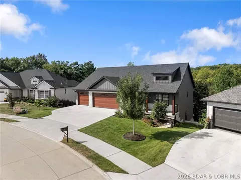 Exterior - 920 Engle Dr, Columbia, MO 65203 photo 5 of 13