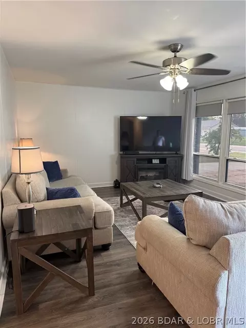 Living - 108 Gerhart, Eldon, MO 65026 photo 2 of 4