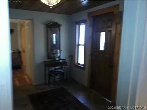 Entry Way - 1814 Sagrada Rd, Edwards, MO 65326 photo 4 of 4