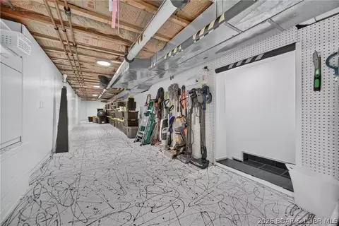 Entry Way - 314 W Wind Ln, Camdenton, MO 65020 photo 8 of 12