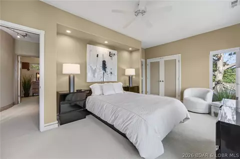 Bedroom - 314 W Wind Ln, Camdenton, MO 65020 photo 5 of 9