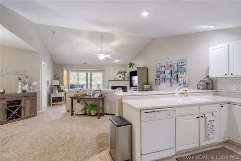 Entry Way - 786 Pershing Dr #4C, Camdenton, MO 65020 photo 1 of 2