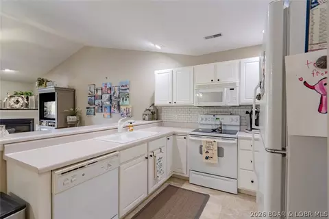 Kitchen - 786 Pershing Dr #4C, Camdenton, MO 65020 photo 2 of 7