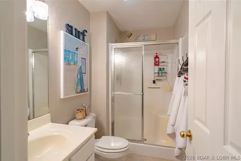 Bath - 786 Pershing Dr #4C, Camdenton, MO 65020 photo 3 of 3