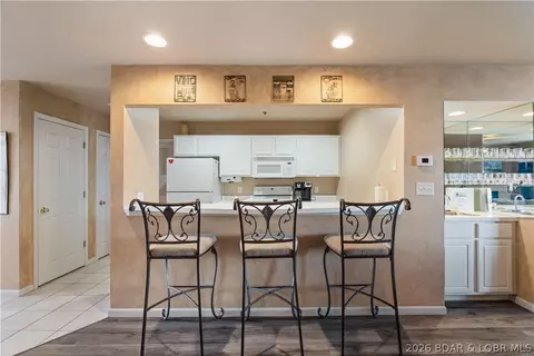Kitchen - 4800 Eagleview Dr #635, Osage Beach, MO 65065 photo 1 of 4