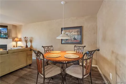 Dining - 4800 Eagleview Dr #635, Osage Beach, MO 65065 photo 3 of 4