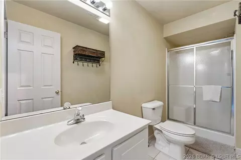 Bath - 4800 Eagleview Dr #635, Osage Beach, MO 65065 photo 2 of 2