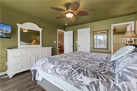 Bedroom - 4800 Eagleview Dr #635, Osage Beach, MO 65065 photo 4 of 7