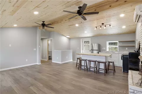 Entry Way - 173 Bayshore Ln, Edwards, MO 65326 photo 1 of 1