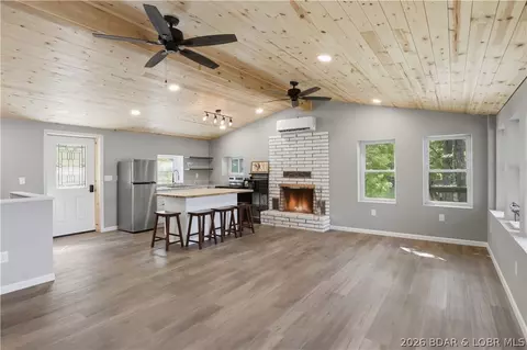 Living - 173 Bayshore Ln, Edwards, MO 65326 photo 2 of 3