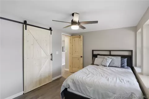 Bedroom - 173 Bayshore Ln, Edwards, MO 65326 photo 5 of 5
