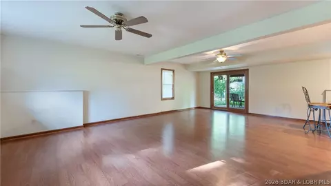 Living - 84 Primrose Ln, Camdenton, MO 65020 photo 5 of 7