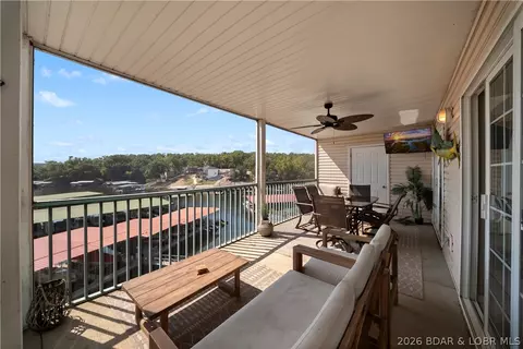 305 Highland Shores Dr #3A, Lake Ozark, MO 65049