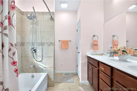 Bath - 92 Manchester Ln, Camdenton, MO 65020 photo 1 of 4