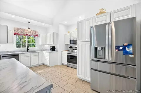 Kitchen - 92 Manchester Ln, Camdenton, MO 65020 photo 1 of 2
