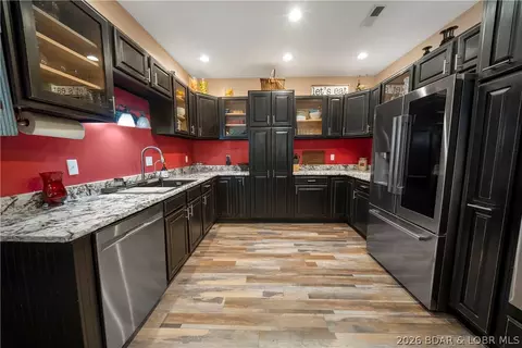 Kitchen - 46 Cisco Cir, Camdenton, MO 65020 photo 2 of 5
