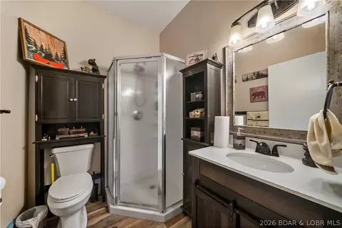 Bath - 46 Cisco Cir, Camdenton, MO 65020 photo 6 of 9