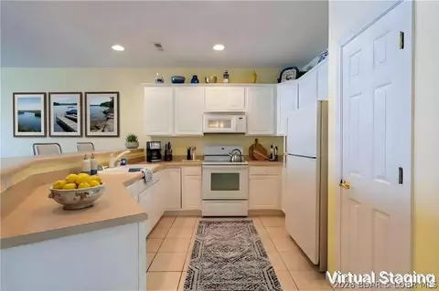 Kitchen - 1181 Jeffries Rd #C313, Osage Beach, MO 65065 photo 5 of 5