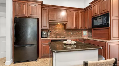Kitchen - 20 Country Ln, Eldon, MO 65026 photo 1 of 2