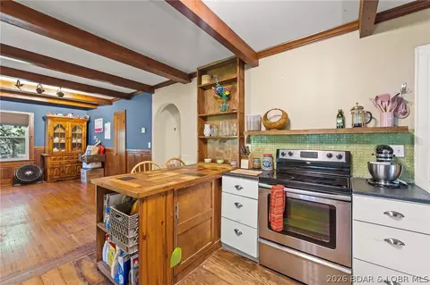 Kitchen - 1418 S Summit Dr, Holts Summit, MO 65043 photo 2 of 3