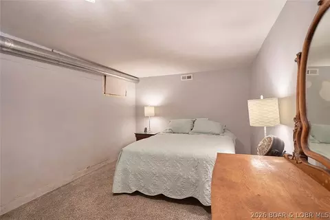 Bedroom - 276 Paradise Acres Rd, Edwards, MO 65326 photo 1 of 7
