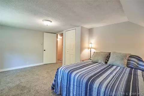 Bedroom - 276 Paradise Acres Rd, Edwards, MO 65326 photo 4 of 7