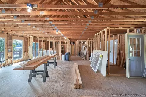 Entry Way - 276 Paradise Acres Rd, Edwards, MO 65326 photo 1 of 2