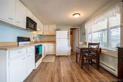 Kitchen - 276 Paradise Acres Rd, Edwards, MO 65326 photo 3 of 3