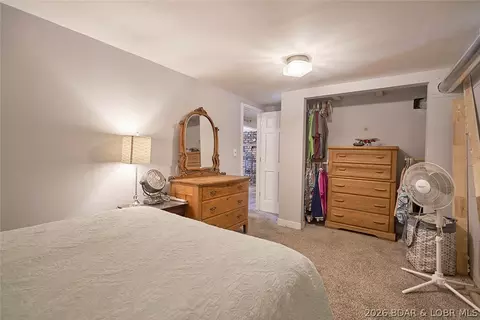 Bedroom - 276 Paradise Acres Rd, Edwards, MO 65326 photo 2 of 7