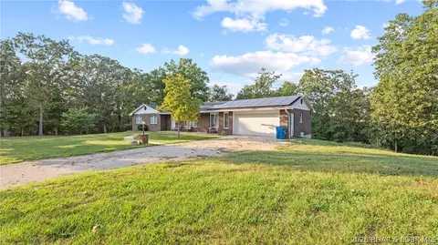3206 Honey Creek Rd, Jefferson City, MO 65101