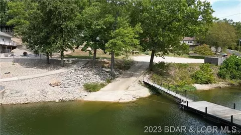 933 Round Table Dr, Camdenton, MO 65020 photo 10