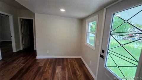 Entry Way - 505 N Monroe St, Versailles, MO 65084 photo 1 of 1