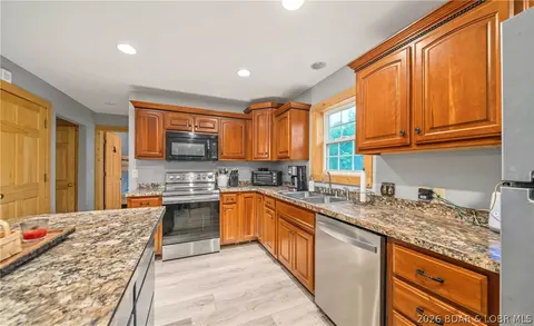 Kitchen - 21805 Torrent Dr, Other, MO 65457 photo 2 of 3