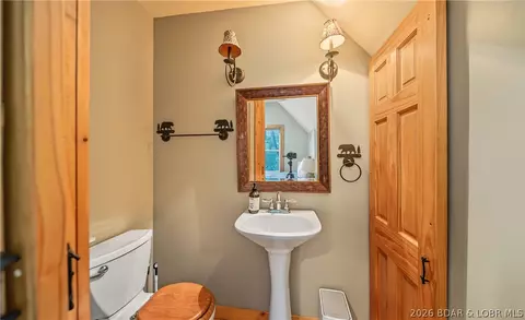Bath - 21805 Torrent Dr, Other, MO 65457 photo 2 of 3