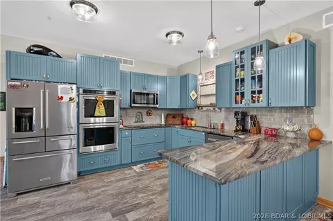 Kitchen - 29601 Timber Loop, Edwards, MO 65326 photo 6 of 7