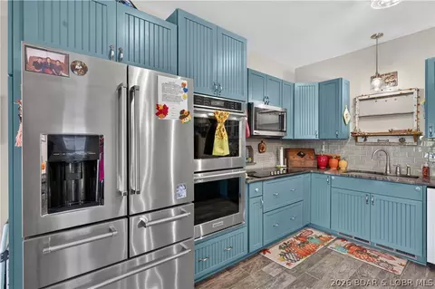 Kitchen - 29601 Timber Loop, Edwards, MO 65326 photo 3 of 7