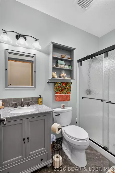 Bath - 29601 Timber Loop, Edwards, MO 65326 photo 5 of 5