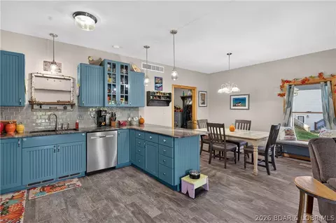 Kitchen - 29601 Timber Loop, Edwards, MO 65326 photo 5 of 7