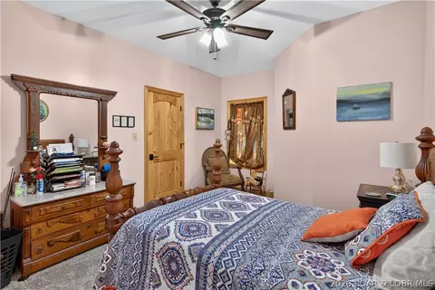 Bedroom - 29601 Timber Loop, Edwards, MO 65326 photo 3 of 4