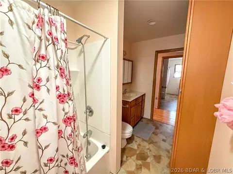 Bath - 15029 Hwy N, Stover, MO 65078 photo 5 of 5