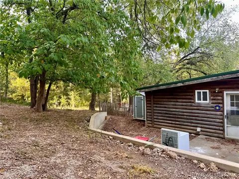 Exterior - 3081 Pine Cove Rd, Edwards, MO 65326 photo 4 of 8