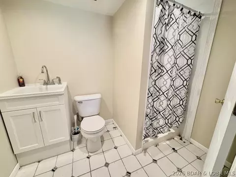 Bath - 315 9th St, Crocker, MO 65452 photo 3 of 3