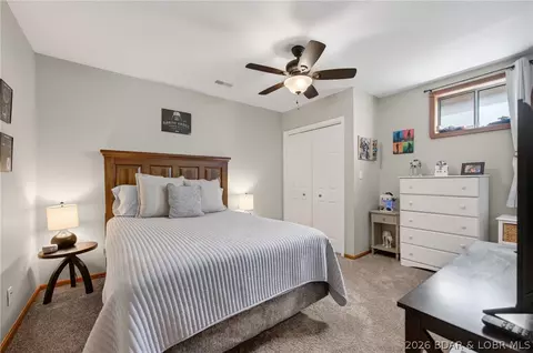 Bedroom - 6 Aces Dr, Edwards, MO 65326 photo 3 of 10