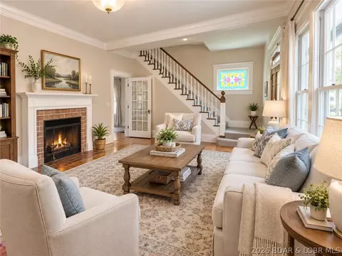 Living - 601 E Newton St, Eldon, MO 65026 photo 1 of 7