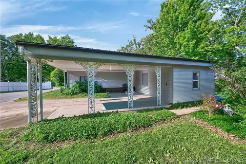 Exterior - 601 E Newton St, Eldon, MO 65026 photo 14 of 23