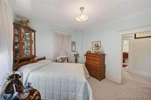 Bedroom - 601 E Newton St, Eldon, MO 65026 photo 5 of 9